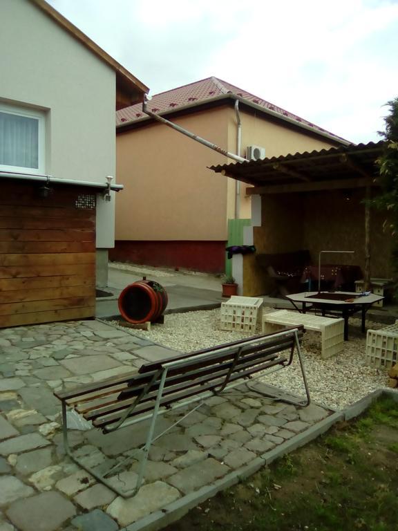 Kaland Vendeghaz Villa Satoraljaujhely Exterior photo